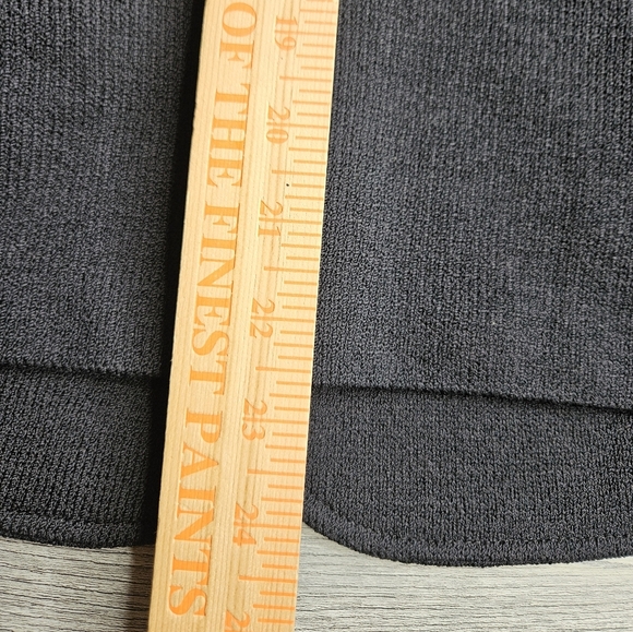 St. John Collection Knit Wool Blend Blazer Black Large Pearl Buttons Size 4 - Picture 10 of 12